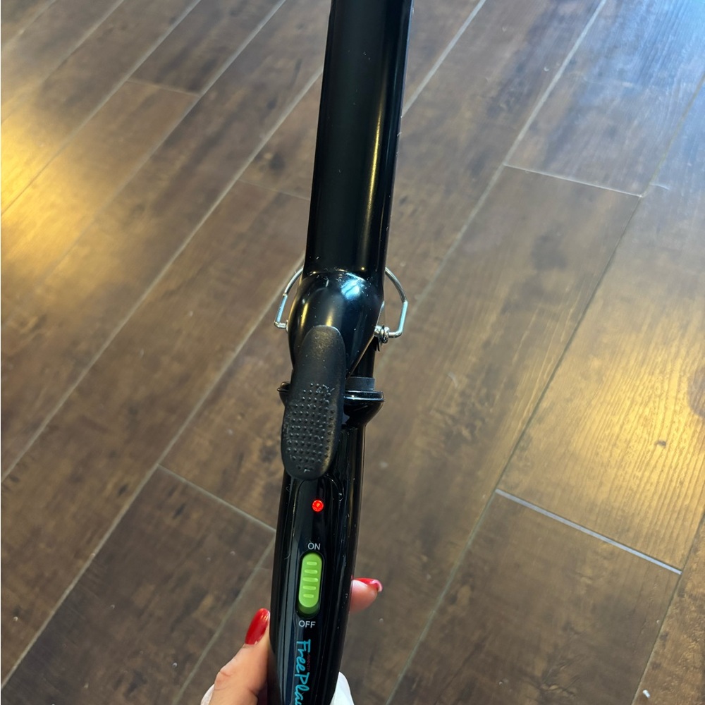 Avanti Black Curling Iron